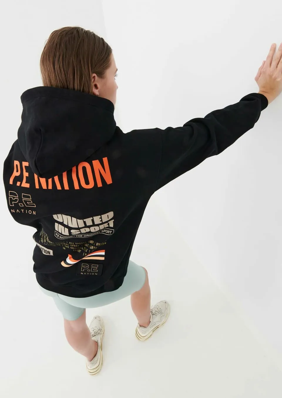 BASE JUMP HOODIE IN BLACK